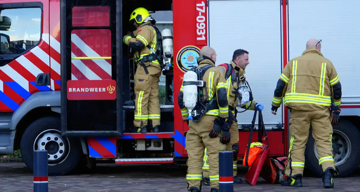 Brandlucht in ziekenhuis door kortsluiting - Foto 6