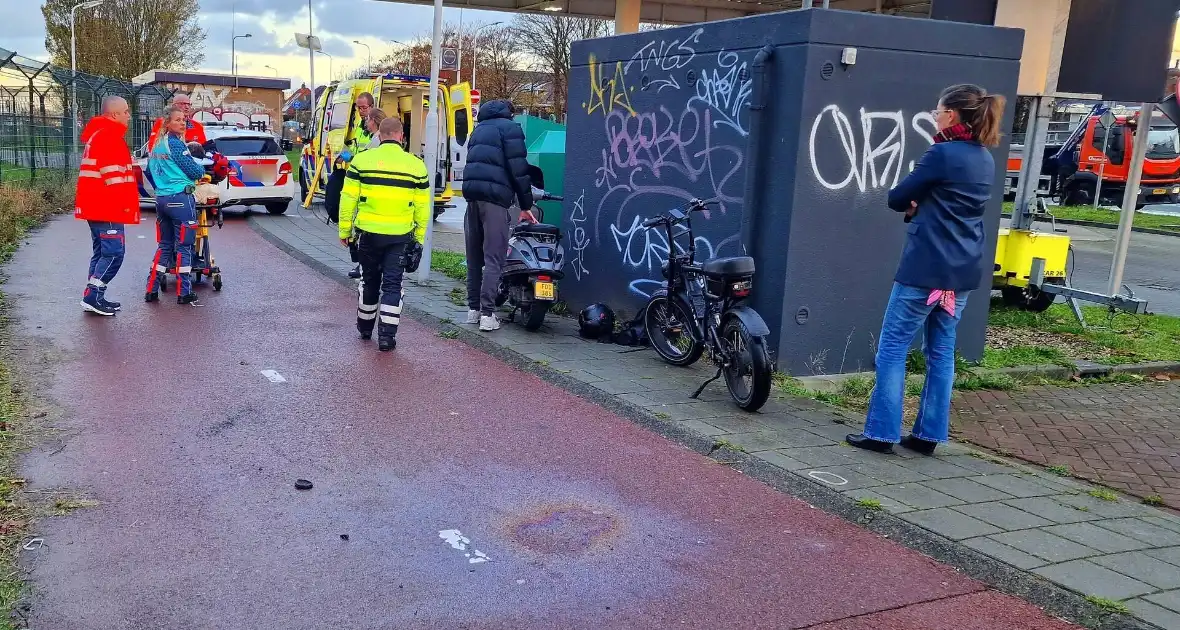 Scooterrijder en fatbiker botsen op fiestpad