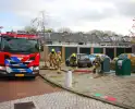 Brandweer laat brandende container vollopen