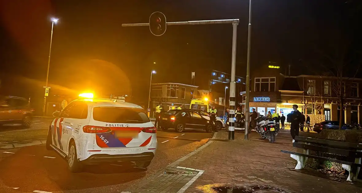 Fietser, scooterrijder en automobilist in botsing - Foto 10