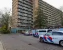 Persoon zwaargewond na val van grote hoogte