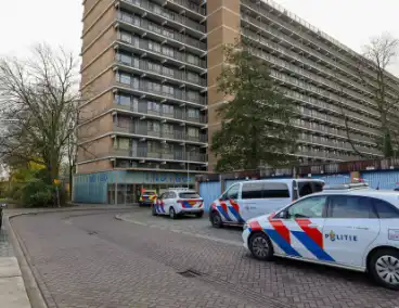 Persoon zwaargewond na val van grote hoogte