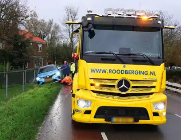 Auto ramt hekwerk kapot