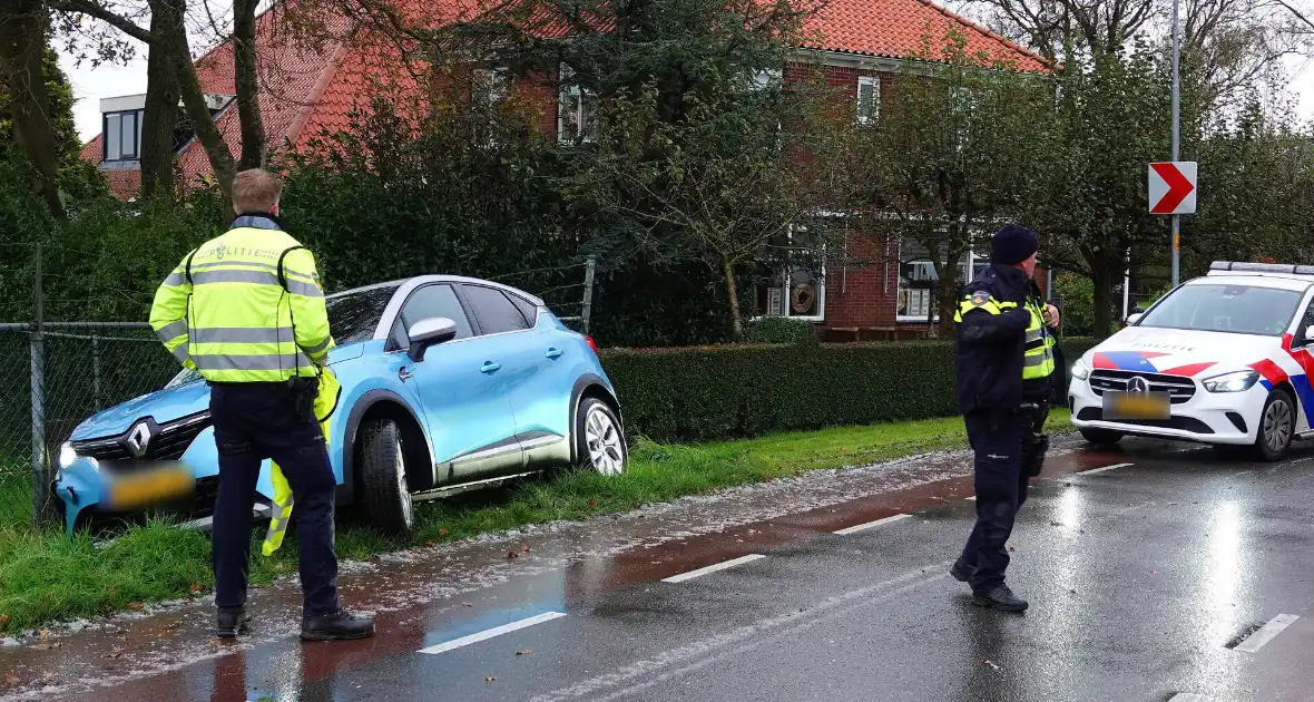 Auto ramt hekwerk kapot - Foto 3