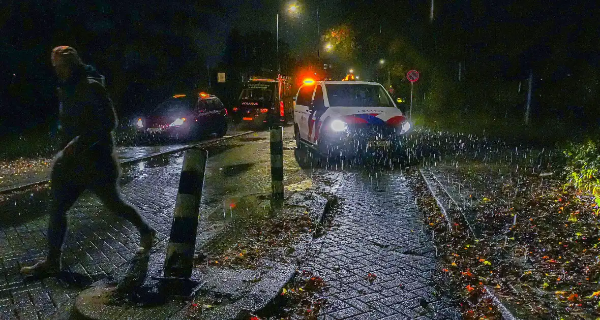 Scooterrijder gewond bij botsing tegen verkeerspaal - Foto 3