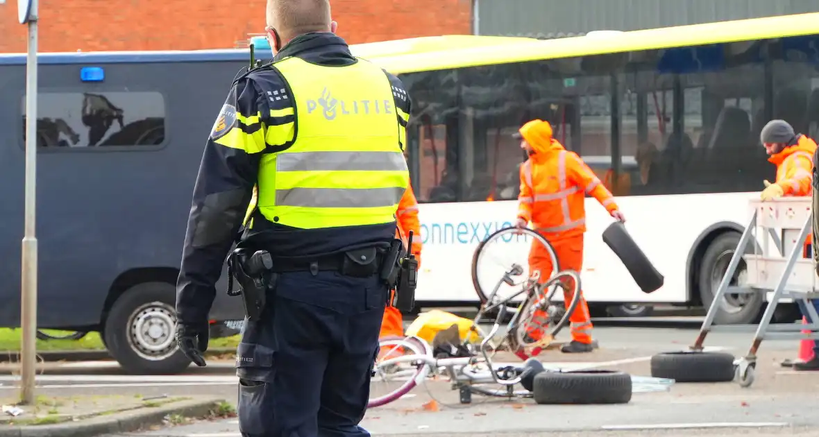 Meerdere aanhouding bij wapenbeurs Ahoy - Foto 20