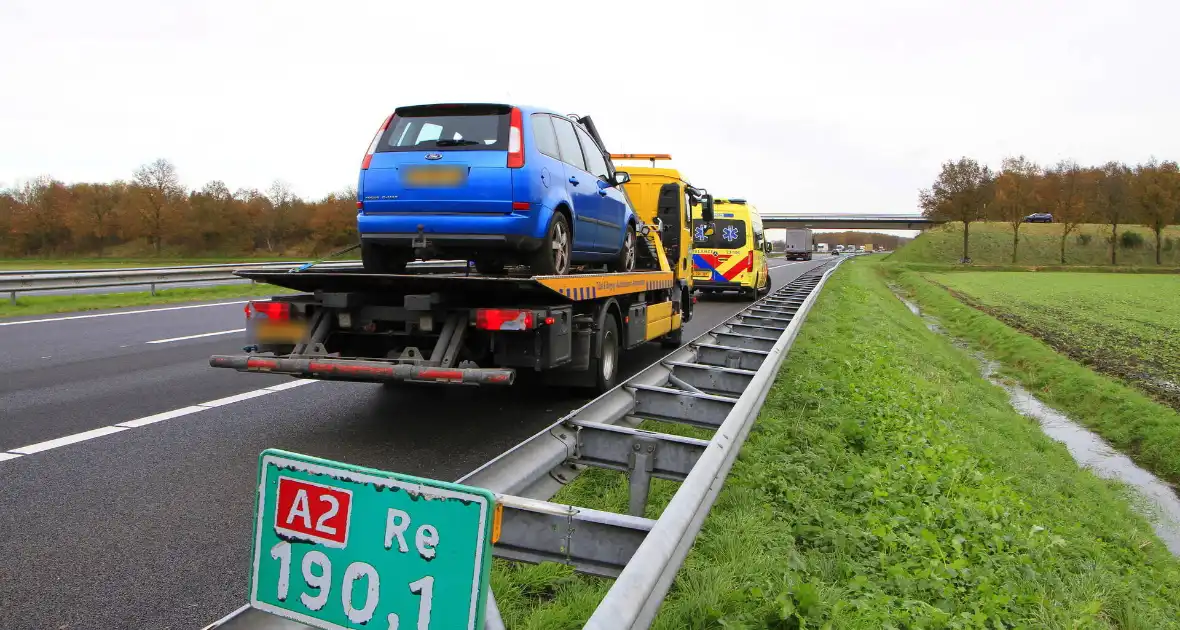 Rijstrook afgesloten door ongeval - Foto 5