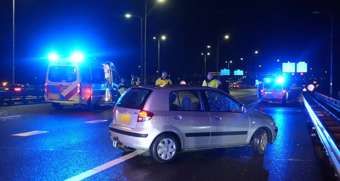 Voetganger aangereden op snelweg - Foto 1