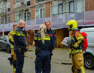 Brandweer onderzoekt benzine lucht en treft lekkende scooter aan