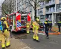 Brandweer schaalt bij brand op balkon van flat