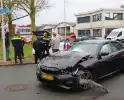 Forse schade na aanrijding op kruising