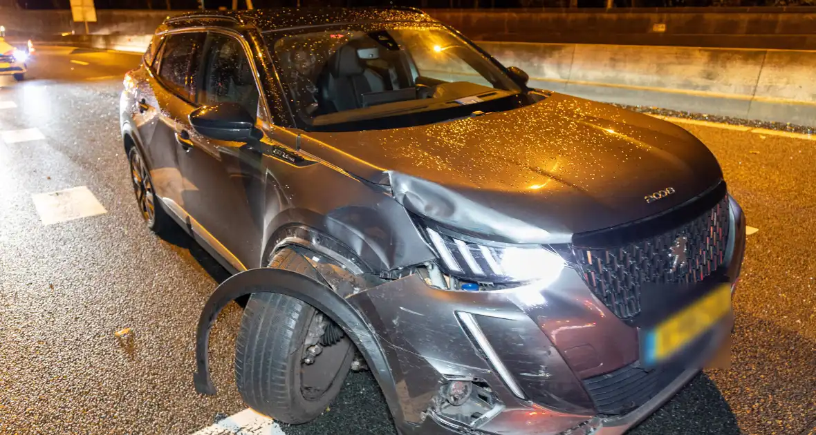 Ongeval met voertuig Rijkswaterstaat tijdens afsluiten - Foto 12