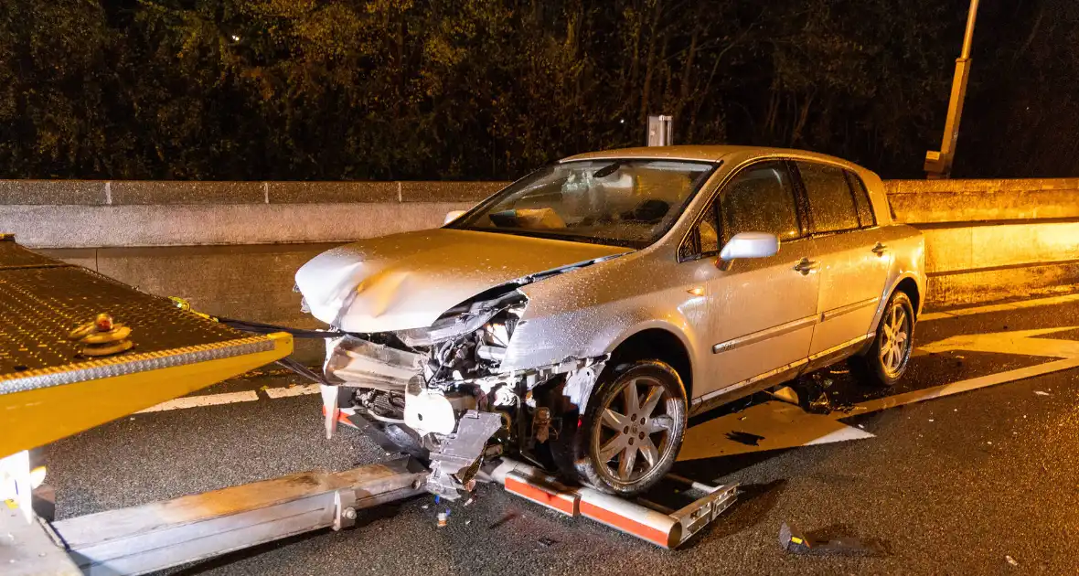 Ongeval met voertuig Rijkswaterstaat tijdens afsluiten - Foto 7