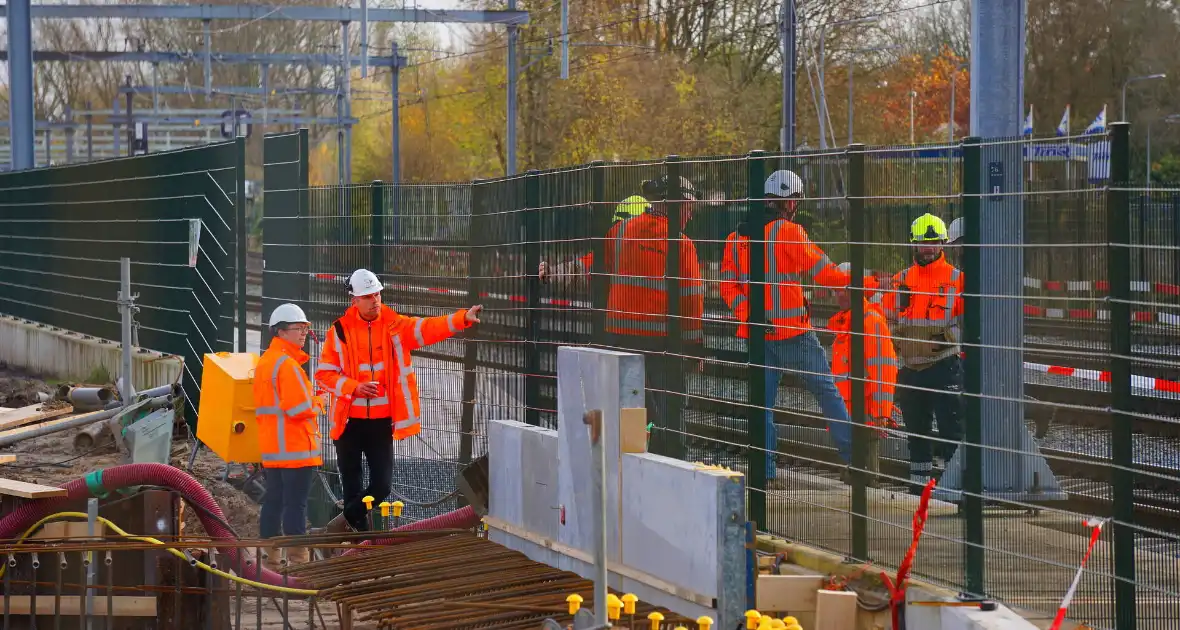 Treinverkeer deels stilgelegd vanwege spoor verzakking - Foto 2