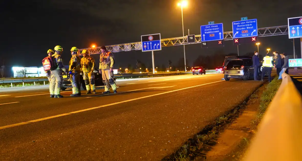 Vier voertuigen betrokken bij kettingbotsing op snelweg - Foto 3