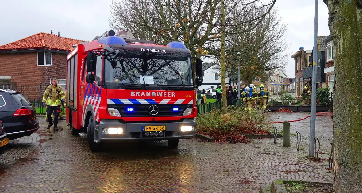 Gewonde en forse rookontwikkeling bij woningbrand