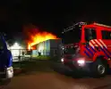 Rookontwikkeling en vlammen bij grote brand