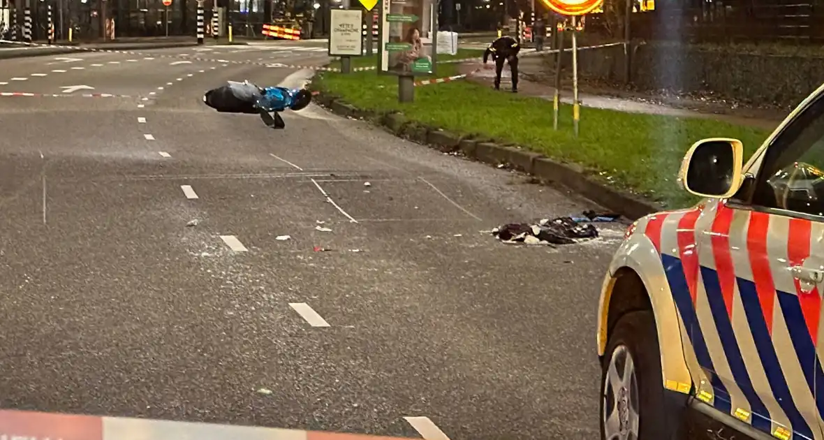 Scooterrijder ernstig gewond bij verkeersongeval - Foto 3