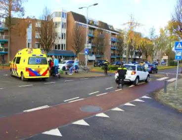 Fietser gewond bij aanrijding op kruispunt