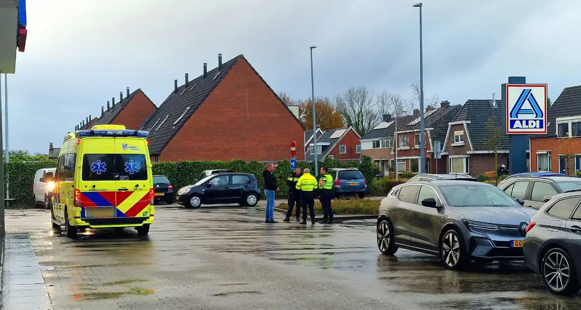 Scootmobieler in botsing met automobilist