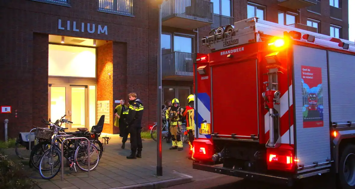 Brand in keuken door brandweer geblust - Foto 2