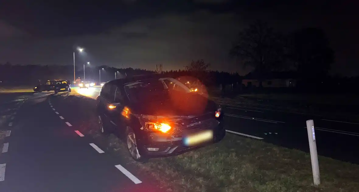 Automobilisten in botsing op provinciale weg - Foto 1