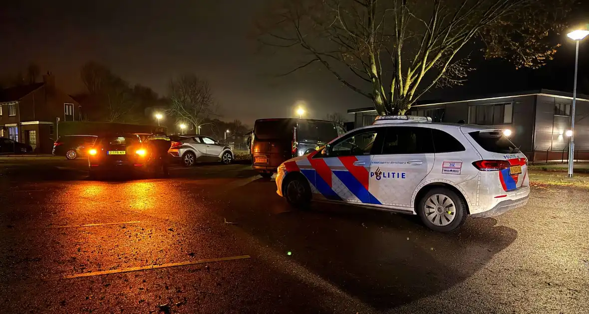 Voorwiel van fiets breekt af na botsing met auto op kruising - Foto 2