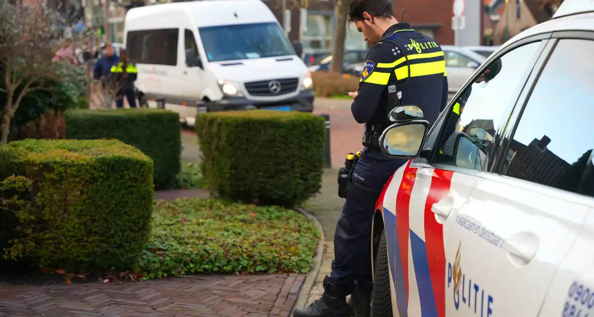 Boze weggebruiker dreigt en belaagt taxichauffeuse - Foto 3