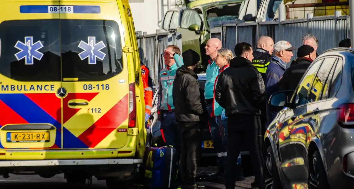 Traumateam ingezet voor incident bij autodemontage bedrijf - Foto 2