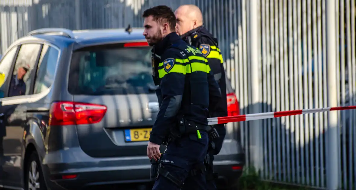 Traumateam ingezet voor incident bij autodemontage bedrijf - Foto 6