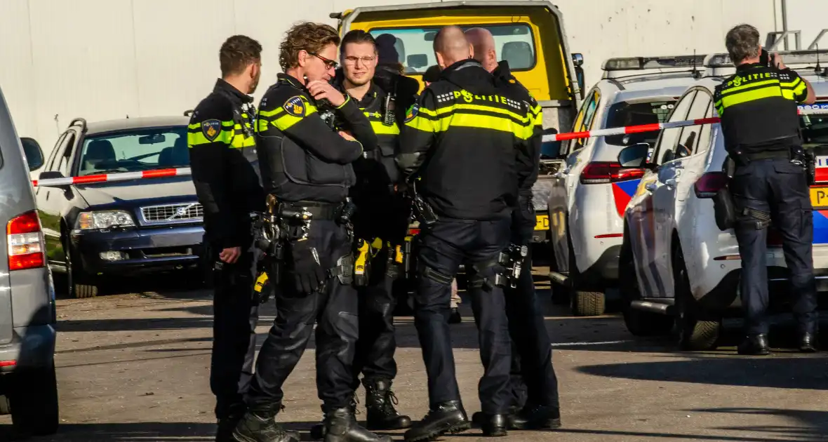 Traumateam ingezet voor incident bij autodemontage bedrijf - Foto 7