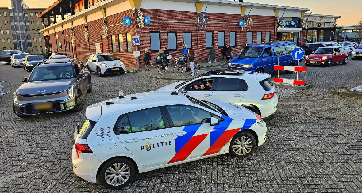 Veel politie op de been voor Turkse bruiloft - Foto 3