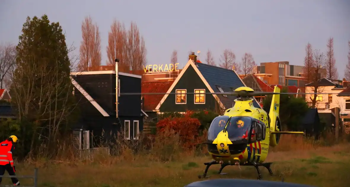 Voetganger zwaargewond bij ongeval - Foto 1