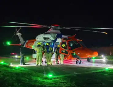 Kustwacht helikopter evacueerd patiënt van cruiseschip