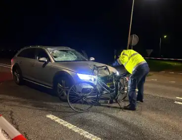 Persoon zwaargewond bij aanrijding met auto