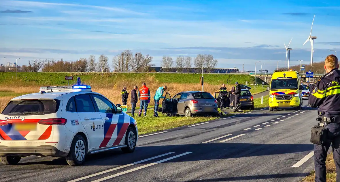 Toevallig passerende ambulance meldt frontale aanrijding