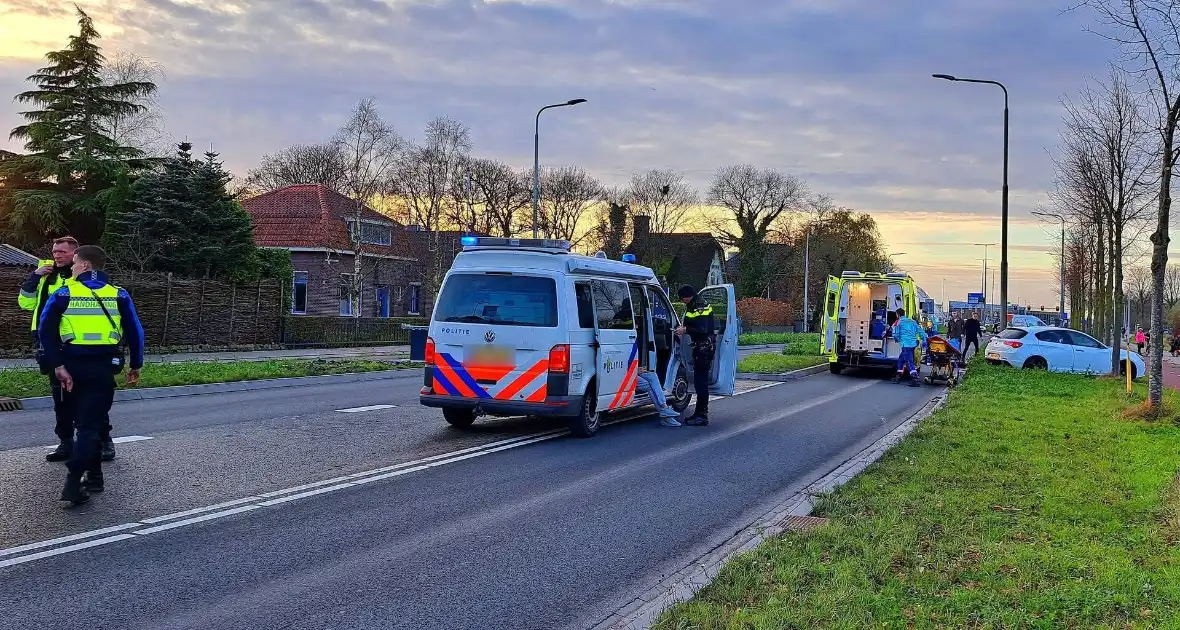 Voetganger zwaargewond bij aanrijding met personenauto - Foto 2