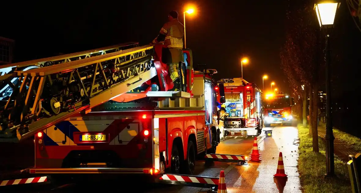 Brandweer druk met brand in woning - Foto 5