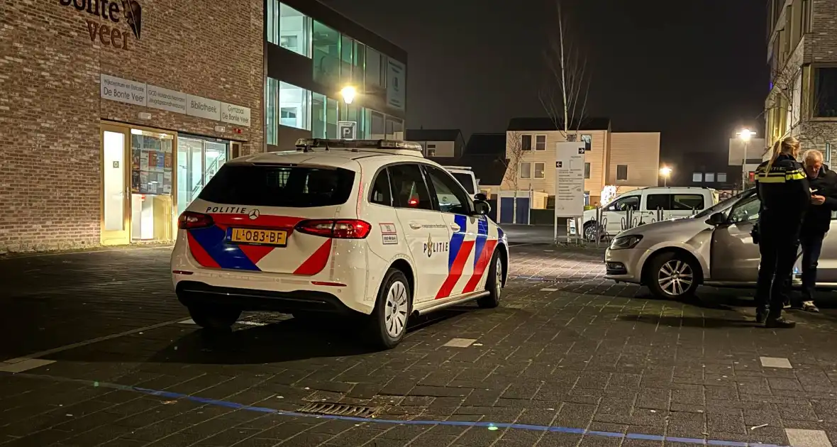 Slachtoffer en dader weggereden na steekpartij - Foto 1