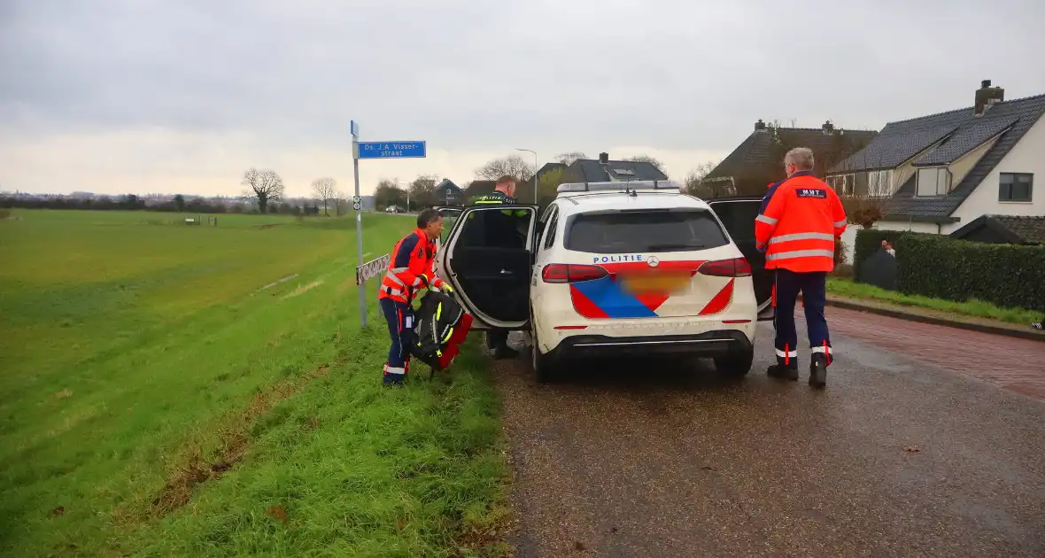 Traumahelikopter geland voor medische incident - Foto 1