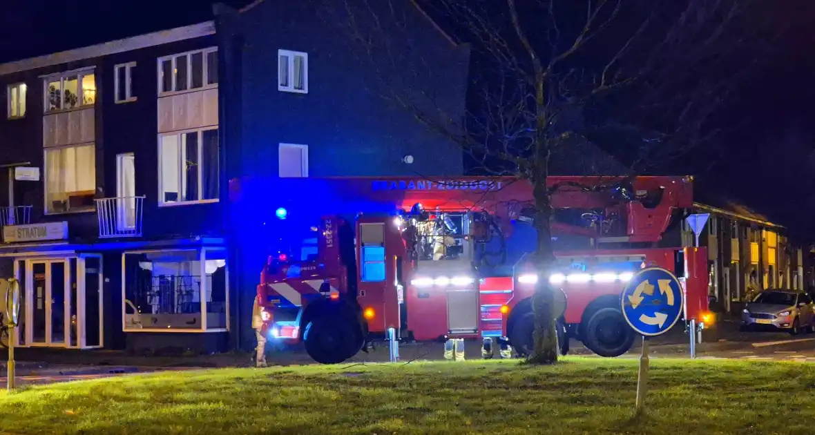 Rotonde geblokkeerd door brandweer wegens schoorsteenbrand - Foto 4