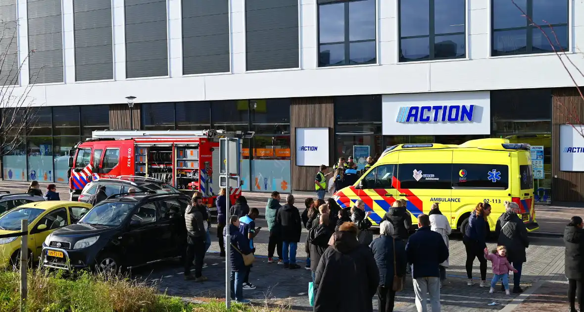 Meerdere medewerkers onwel door vreemde lucht - Foto 4