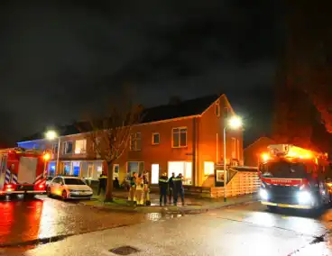 Brandweer met spoed naar woning wegens brandmelding