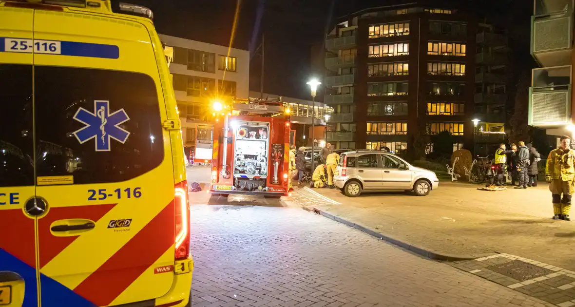 Brandend kleed zorgt voor rookontwikkeling in appartement