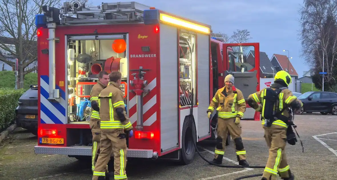 Brand in prullenbak vermoedelijk aangestoken - Foto 6