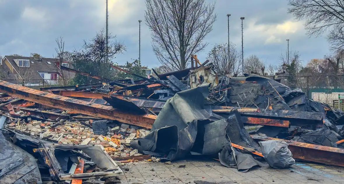 Grote schade na grote brand in basisschool - Foto 3