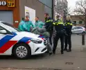 Gewonde na mishandeling valt ambulancemedewerkers aan