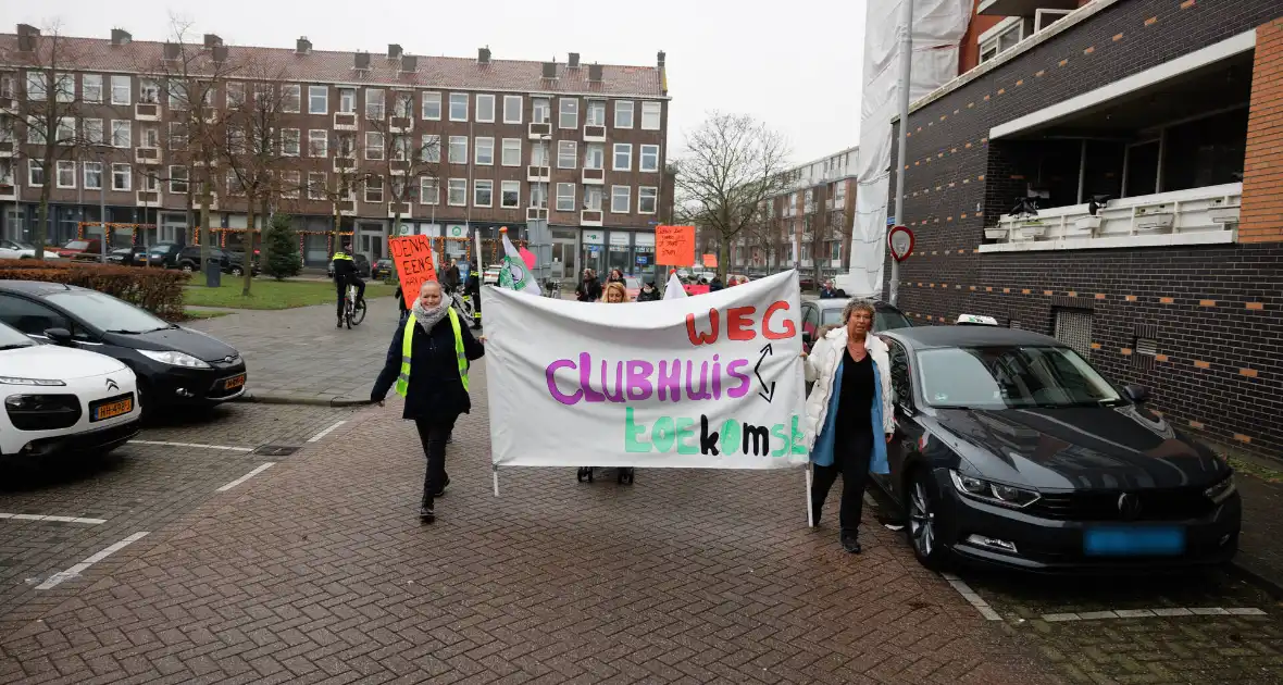 Kinderen vechten voor hun clubhuis met creatieve actie