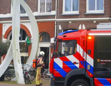 Brandweer controleert woning na melding van brand