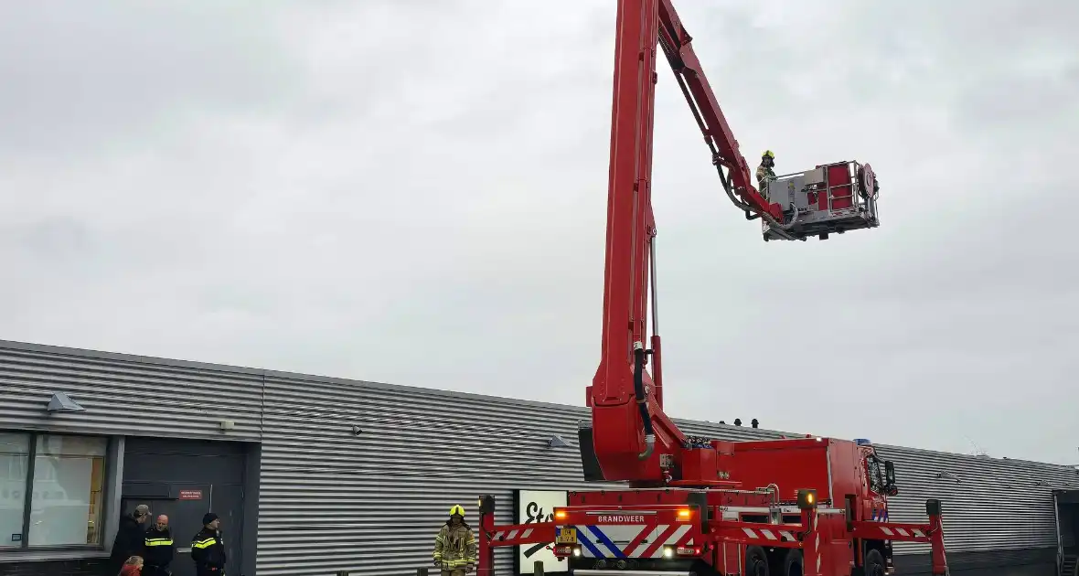 XL supermarkt ontruimd wegens brandgeur - Foto 1
